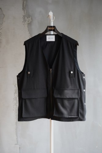 Tactical Vest<img class='new_mark_img2' src='https://img.shop-pro.jp/img/new/icons14.gif' style='border:none;display:inline;margin:0px;padding:0px;width:auto;' />