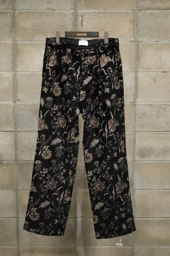 Adjuster loose trouser-velvet flower jacquard<img class='new_mark_img2' src='https://img.shop-pro.jp/img/new/icons14.gif' style='border:none;display:inline;margin:0px;padding:0px;width:auto;' />