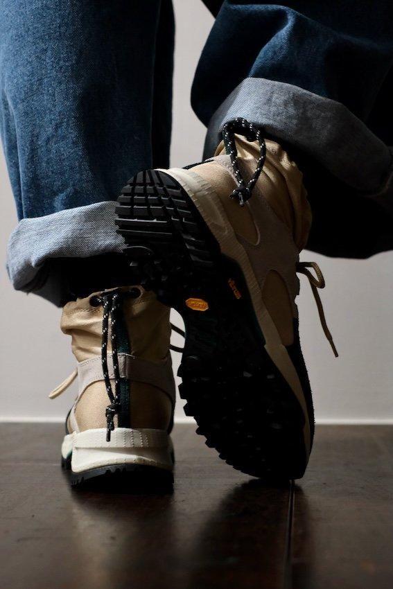 TOTEME トテム ホタンアッフ ミティ コト 【関税込】 Inity Hiker mid - IDIOME | ONLINE SHOP 熊本のセレクトショップ