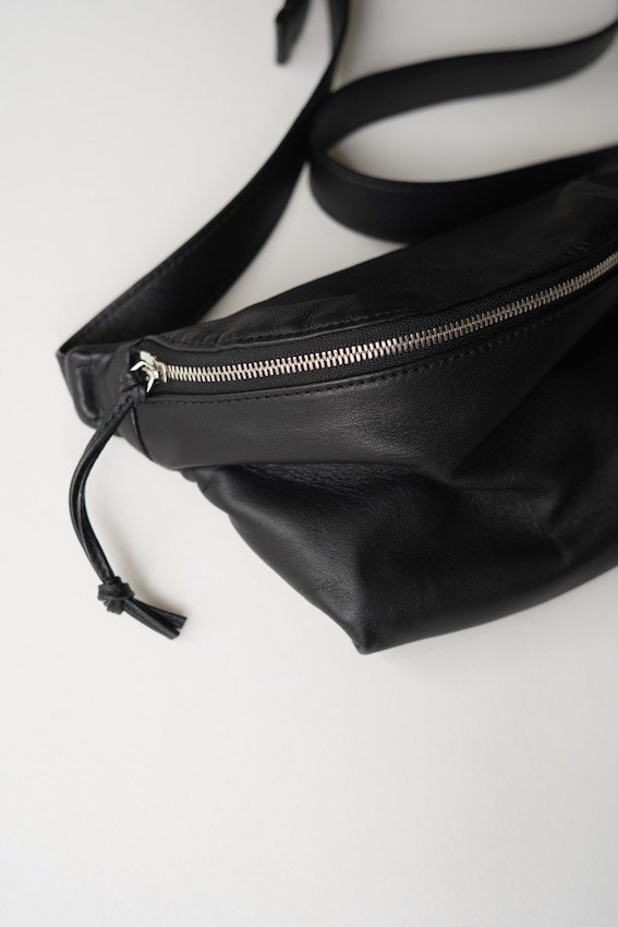 magic zip waist pouch - IDIOME | ONLINE SHOP 熊本のセレクトショップ