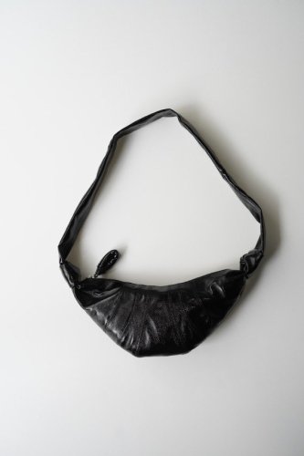 SMALL CROISSANT BAG black<img class='new_mark_img2' src='https://img.shop-pro.jp/img/new/icons14.gif' style='border:none;display:inline;margin:0px;padding:0px;width:auto;' />