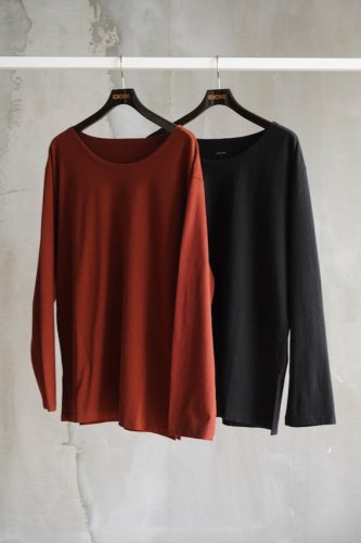 LS WIDE NECK T-SHIRT<img class='new_mark_img2' src='https://img.shop-pro.jp/img/new/icons14.gif' style='border:none;display:inline;margin:0px;padding:0px;width:auto;' />