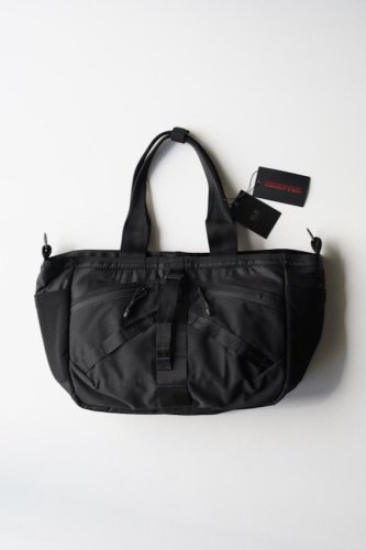WM BLK x BRIEFING TOTE BAG<img class='new_mark_img2' src='https://img.shop-pro.jp/img/new/icons14.gif' style='border:none;display:inline;margin:0px;padding:0px;width:auto;' />