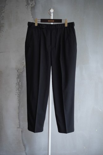 1TUCK BELTED PANTS<img class='new_mark_img2' src='https://img.shop-pro.jp/img/new/icons14.gif' style='border:none;display:inline;margin:0px;padding:0px;width:auto;' />