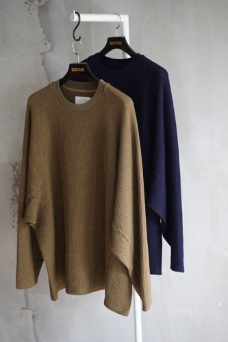 RASCHEL RAGLAN OVER SIZED PULLOVER<img class='new_mark_img2' src='https://img.shop-pro.jp/img/new/icons14.gif' style='border:none;display:inline;margin:0px;padding:0px;width:auto;' />