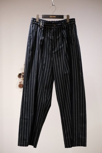 JIM-Wide legged elasticated trousers<img class='new_mark_img2' src='https://img.shop-pro.jp/img/new/icons14.gif' style='border:none;display:inline;margin:0px;padding:0px;width:auto;' />