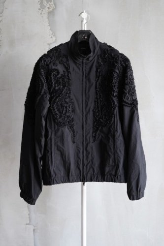 EMBROIDERY WIND BREAKER<img class='new_mark_img2' src='https://img.shop-pro.jp/img/new/icons14.gif' style='border:none;display:inline;margin:0px;padding:0px;width:auto;' />