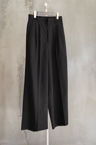 WIDE TROUSERS<img class='new_mark_img2' src='https://img.shop-pro.jp/img/new/icons14.gif' style='border:none;display:inline;margin:0px;padding:0px;width:auto;' />