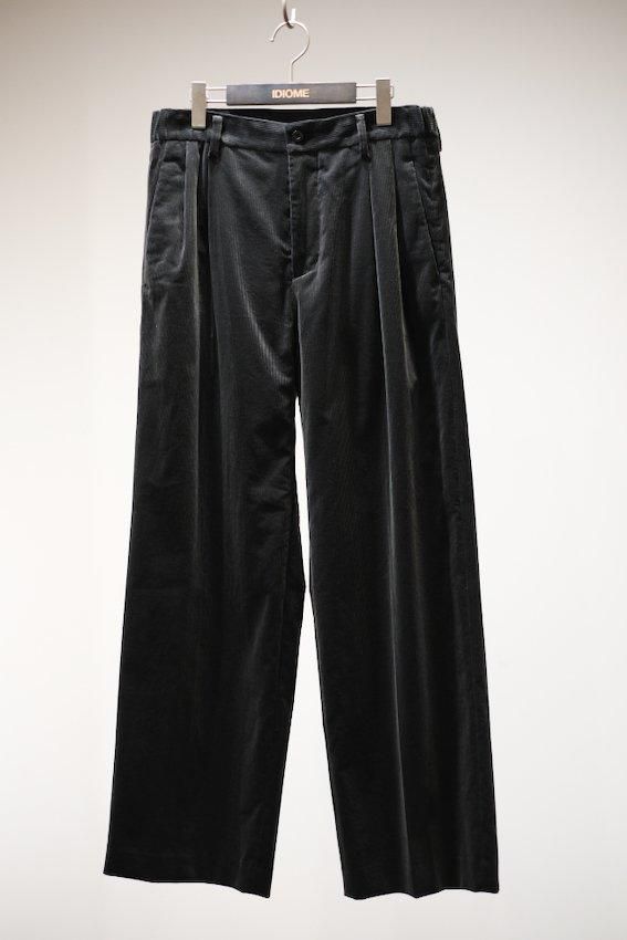 TWO TUCK WIDE TROUSERS - IDIOME | ONLINE SHOP 熊本のセレクトショップ