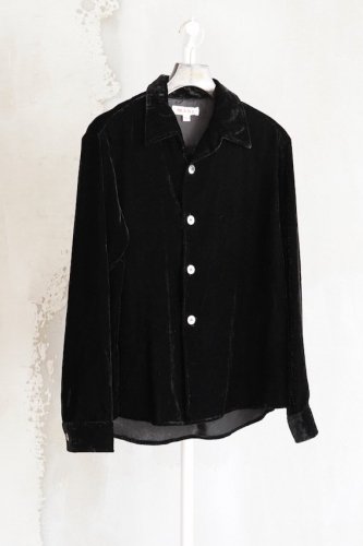 VELVET SHIRT<img class='new_mark_img2' src='https://img.shop-pro.jp/img/new/icons14.gif' style='border:none;display:inline;margin:0px;padding:0px;width:auto;' />