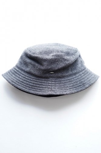 BUCKET HAT<img class='new_mark_img2' src='https://img.shop-pro.jp/img/new/icons14.gif' style='border:none;display:inline;margin:0px;padding:0px;width:auto;' />