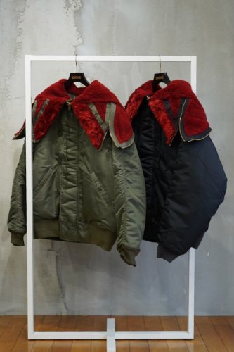 PETAL MOUTH HOOD BOMBER JACKET
<img class='new_mark_img2' src='https://img.shop-pro.jp/img/new/icons14.gif' style='border:none;display:inline;margin:0px;padding:0px;width:auto;' />