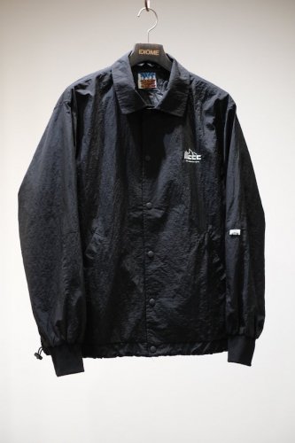 SWITCHING NYLON COACH JACKET<img class='new_mark_img2' src='https://img.shop-pro.jp/img/new/icons14.gif' style='border:none;display:inline;margin:0px;padding:0px;width:auto;' />