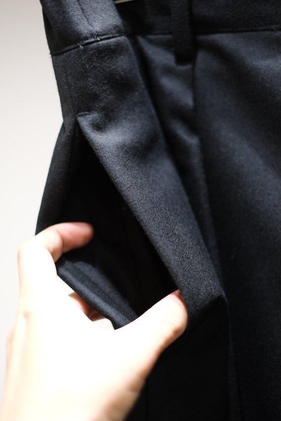 HEM STRAP TAPERD PANTS - IDIOME | ONLINE SHOP 熊本のセレクト