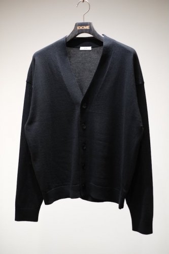 WOOL WASHI OVERSIZED CARDIGAN<img class='new_mark_img2' src='https://img.shop-pro.jp/img/new/icons14.gif' style='border:none;display:inline;margin:0px;padding:0px;width:auto;' />