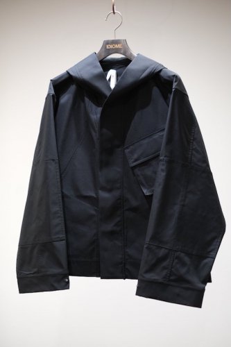 Hooded Cargo Pocket Jacket<img class='new_mark_img2' src='https://img.shop-pro.jp/img/new/icons14.gif' style='border:none;display:inline;margin:0px;padding:0px;width:auto;' />