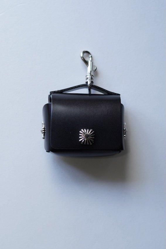 TOGA TOO ブラックレザーイヤホンケース 楽天市場】TOGA TOO Leather earphone case トーガ スマホグッズ
