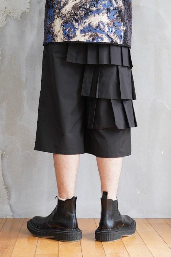 TAAKK(ターク) FRILL SHORTS | Taking a lesson from the past