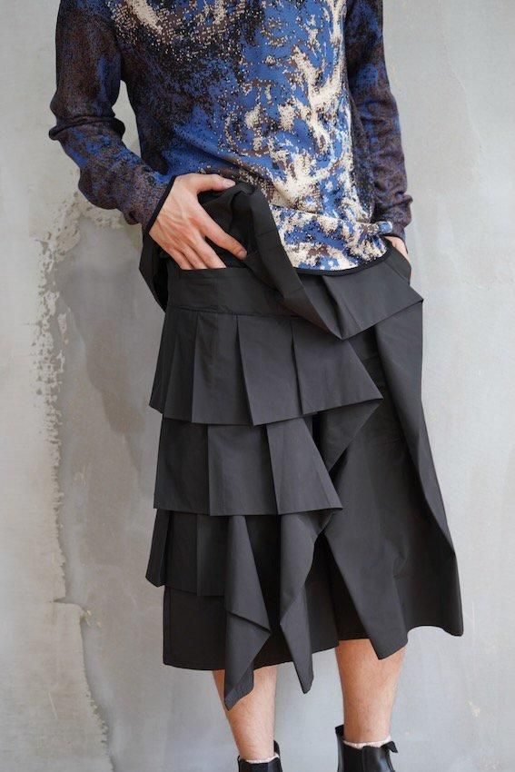 TAAKK(ターク) FRILL SHORTS | Taking a lesson from the past