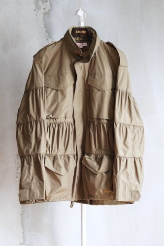 AIRY FIELD JACKET<img class='new_mark_img2' src='https://img.shop-pro.jp/img/new/icons14.gif' style='border:none;display:inline;margin:0px;padding:0px;width:auto;' />