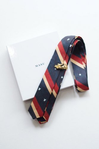 SNAKE LONG TIE<img class='new_mark_img2' src='https://img.shop-pro.jp/img/new/icons14.gif' style='border:none;display:inline;margin:0px;padding:0px;width:auto;' />