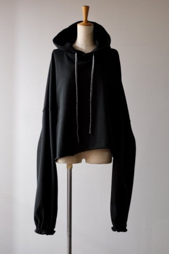 ORDINARY SHORT GIANT HOODIE bk<img class='new_mark_img2' src='https://img.shop-pro.jp/img/new/icons14.gif' style='border:none;display:inline;margin:0px;padding:0px;width:auto;' />