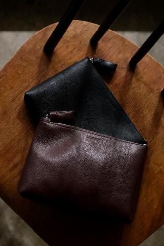 SMALL POUCH<img class='new_mark_img2' src='https://img.shop-pro.jp/img/new/icons14.gif' style='border:none;display:inline;margin:0px;padding:0px;width:auto;' />