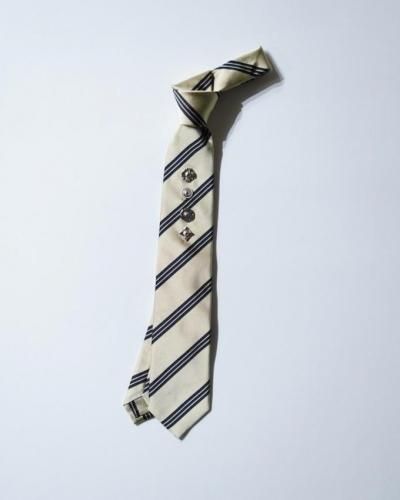 Metal concho tie (YELLOW)<img class='new_mark_img2' src='https://img.shop-pro.jp/img/new/icons14.gif' style='border:none;display:inline;margin:0px;padding:0px;width:auto;' />