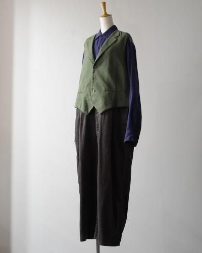 VILLAIN ACTING ROMPER COAT<img class='new_mark_img2' src='https://img.shop-pro.jp/img/new/icons14.gif' style='border:none;display:inline;margin:0px;padding:0px;width:auto;' />