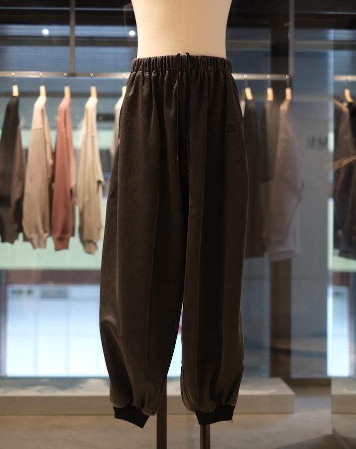 TOTEME トテム スリム 膝丈 ホインテットトゥ フツ 【関税込】 楽天市場】Toteme トーテム レインブーツ THE RAIN BOOT 224