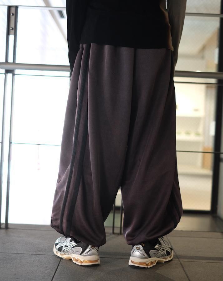 FADED BLACK TRACK PANTS - IDIOME | ONLINE SHOP 熊本のセレクトショップ