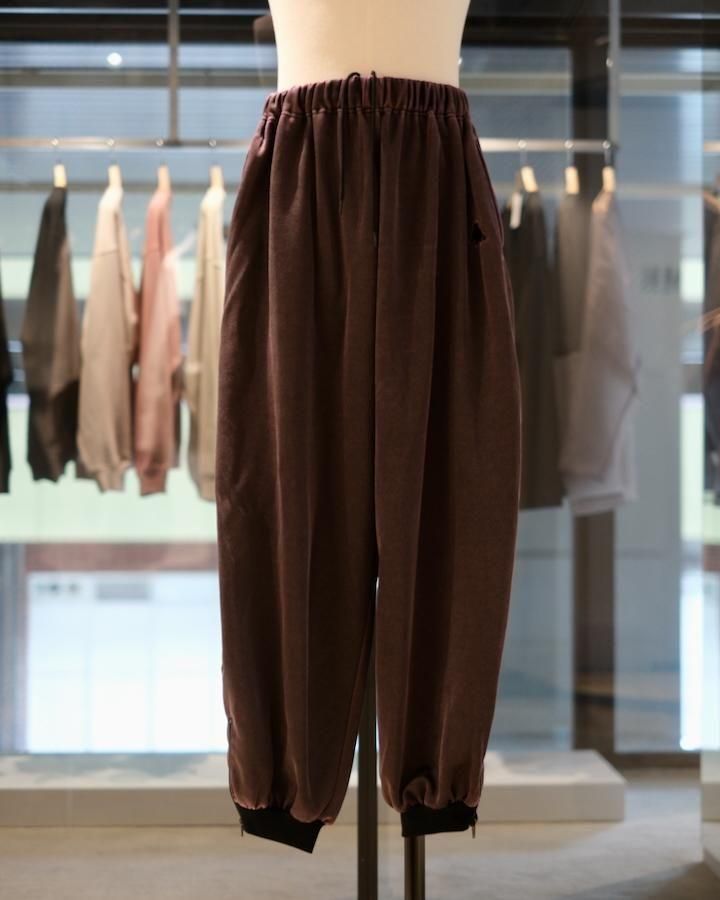 FADED BLACK TRACK PANTS<img class='new_mark_img2' src='https://img.shop-pro.jp/img/new/icons14.gif' style='border:none;display:inline;margin:0px;padding:0px;width:auto;' />