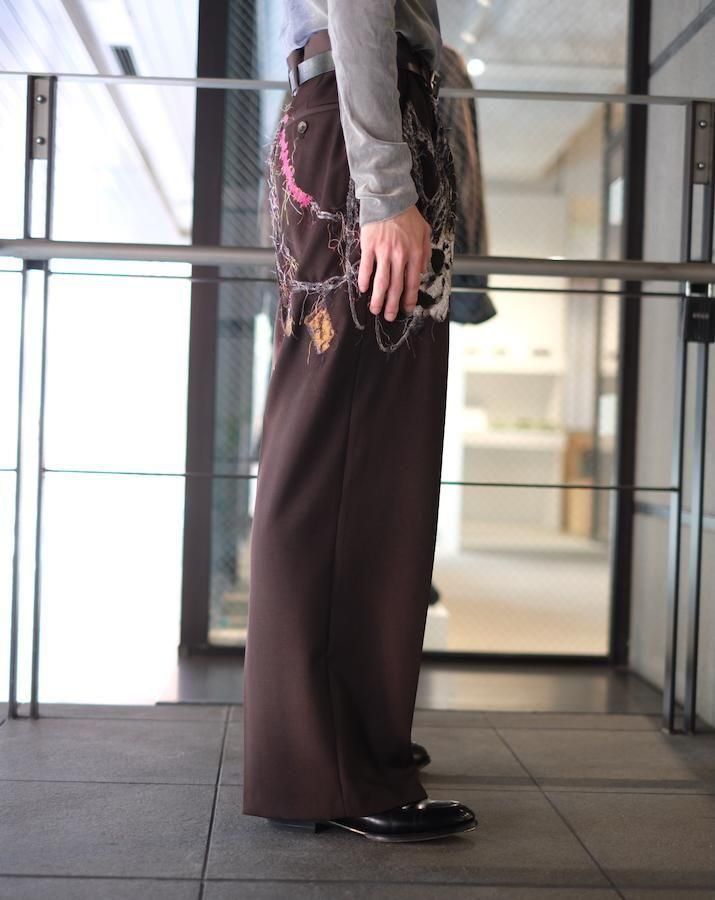 パンツ EMBROIDERED CHAIN TAILORED TROUSERS EMBROIDERED CHAIN TAILORED TROUSERS brown - IDIOME | ONLINE