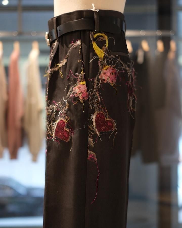パンツ EMBROIDERED CHAIN TAILORED TROUSERS EMBROIDERED CHAIN TAILORED