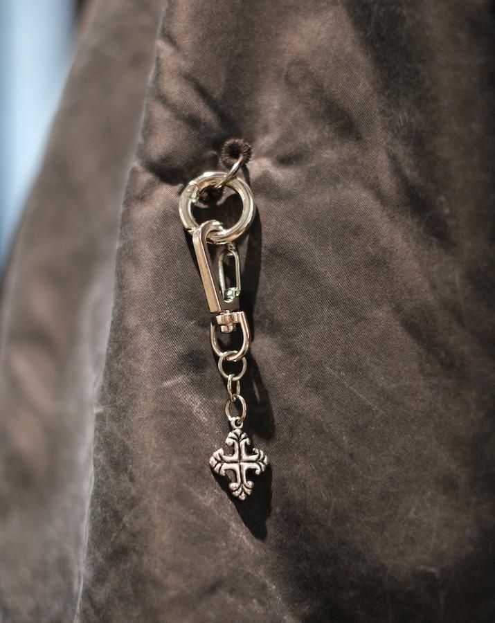 ジャケット・アウター KEY CHAIN DECORATED BOMBER JACKET / GRY KEY CHAIN DECORATED BOMBER JACKET - IDIOME | ONLINE SHOP