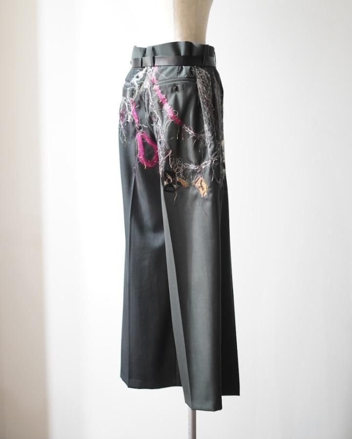 パンツ EMBROIDERED CHAIN TAILORED TROUSERS EMBROIDERED CHAIN TAILORED