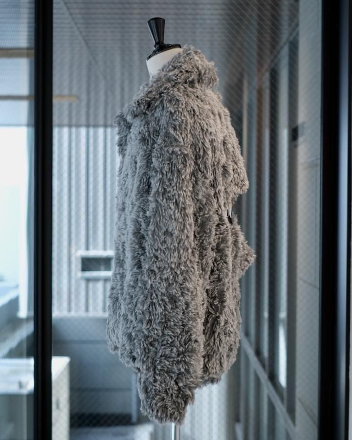 SINISTER MOUTH FAUX FUR JACKET grey - IDIOME | ONLINE SHOP 熊本の