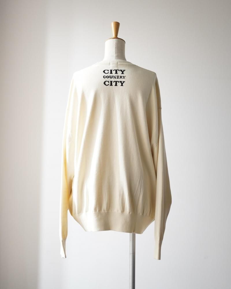 KARL HELMUT クマさん刺繍辛子色 トートバッグ肩紐付き（新品、未使用） KARL HELMUT クマさん刺繍辛子色 トートバッグ肩紐付き（新品