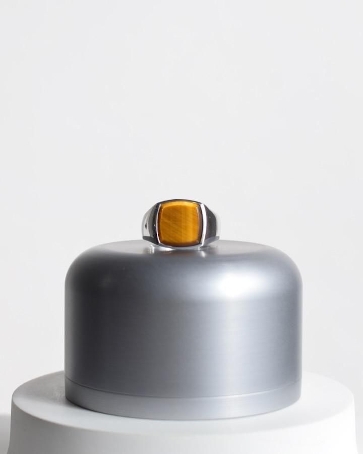 Cushion Tiger Eye (M)<img class='new_mark_img2' src='https://img.shop-pro.jp/img/new/icons14.gif' style='border:none;display:inline;margin:0px;padding:0px;width:auto;' />