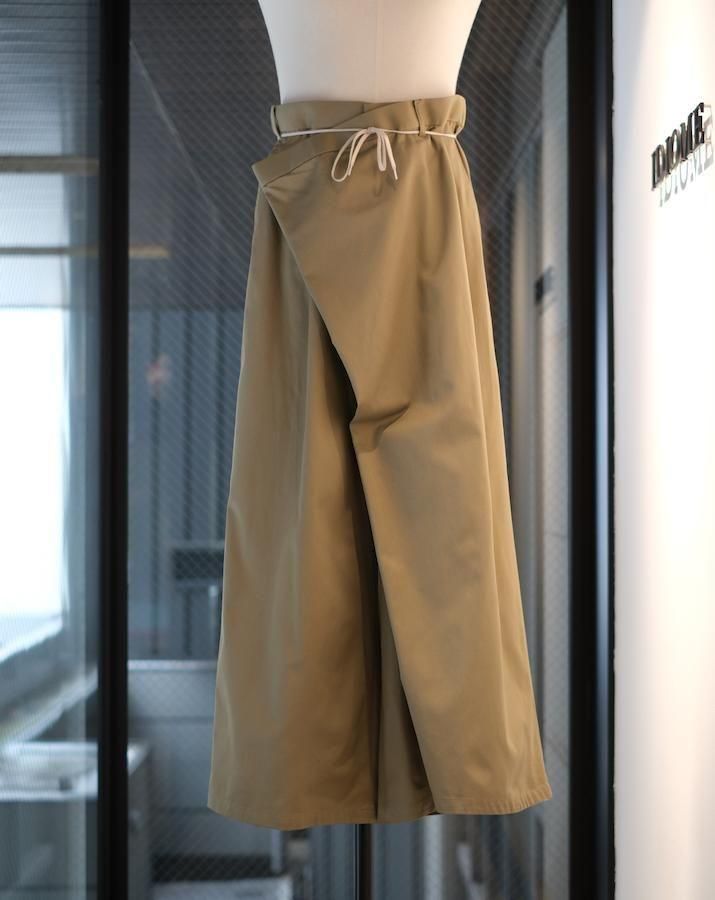 Chino Pants<img class='new_mark_img2' src='https://img.shop-pro.jp/img/new/icons14.gif' style='border:none;display:inline;margin:0px;padding:0px;width:auto;' />