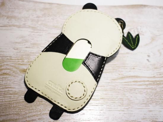 パンダパスケース 151110 - crafta（クラフタ）遊びと機能の革小物
