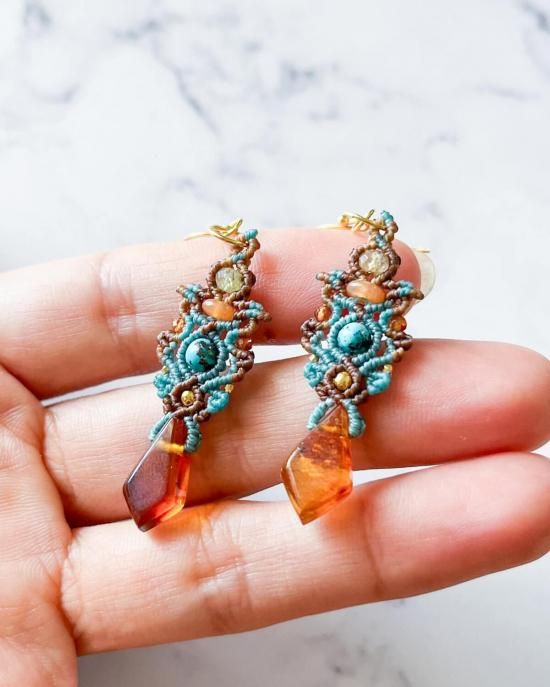 チベタンターコイズ×アンバーマクラメペンダント&アンバーマクラメピアスセット