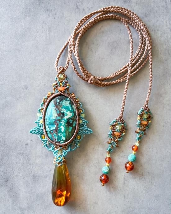 チベタンターコイズ×アンバーマクラメペンダント&アンバーマクラメピアスセット