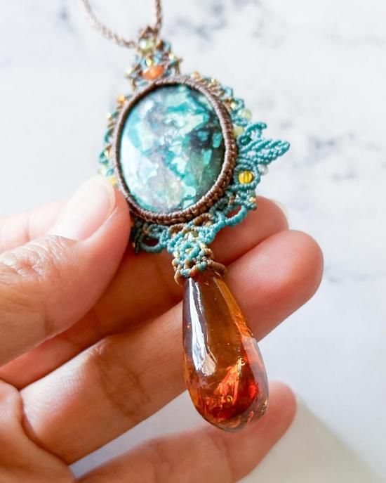 チベタンターコイズ×アンバーマクラメペンダント&アンバーマクラメピアスセット