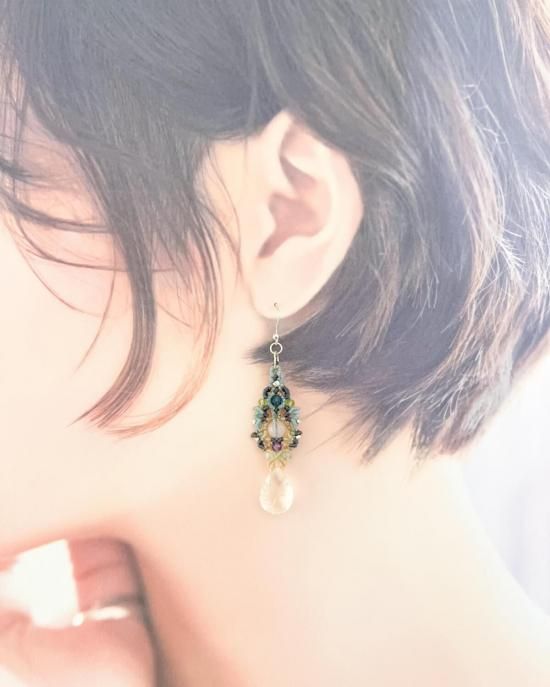 カービングアメシスト×ホワイトムーンストーンマクラメペンダント&水晶マクラメピアスセット着画