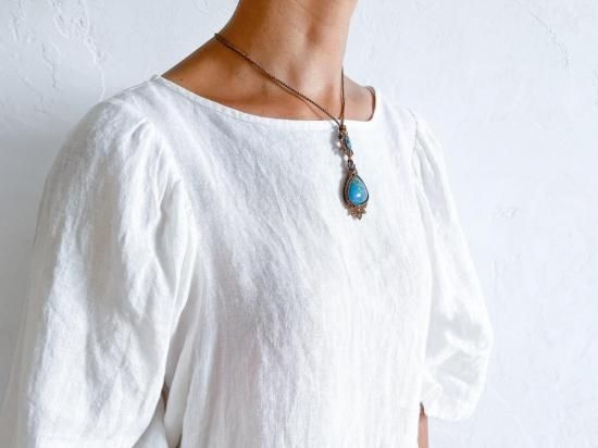 アリゾナターコイズ×ムーンストーンマクラメペンダント&ターコイズマクラメピアスセット着画