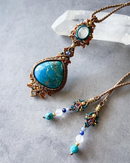 アリゾナターコイズ×ムーンストーンマクラメペンダント&ターコイズマクラメピアスセット