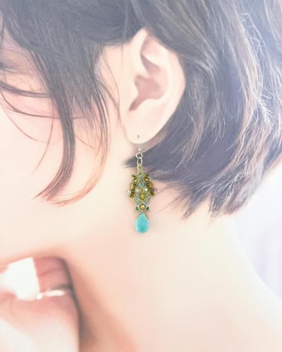 アマゾナイト×ペリドットマクラメペンダント&アマゾナイトマクラメピアスセット着画