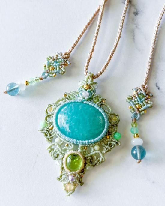 アマゾナイト×ペリドットマクラメペンダント&アマゾナイトマクラメピアスセット