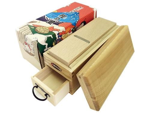 鰹節削り Amazon.co.jp: 本場枕崎産 鰹節削り器 極ミニ鰹箱 かつお節 削り
